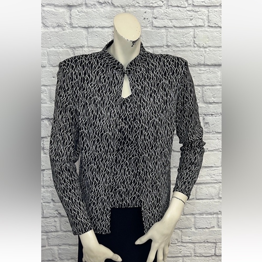 ONYX NITE 2 PIECE SPARKLY BLACK & WHITE TOP & JACKET SET SIZE S